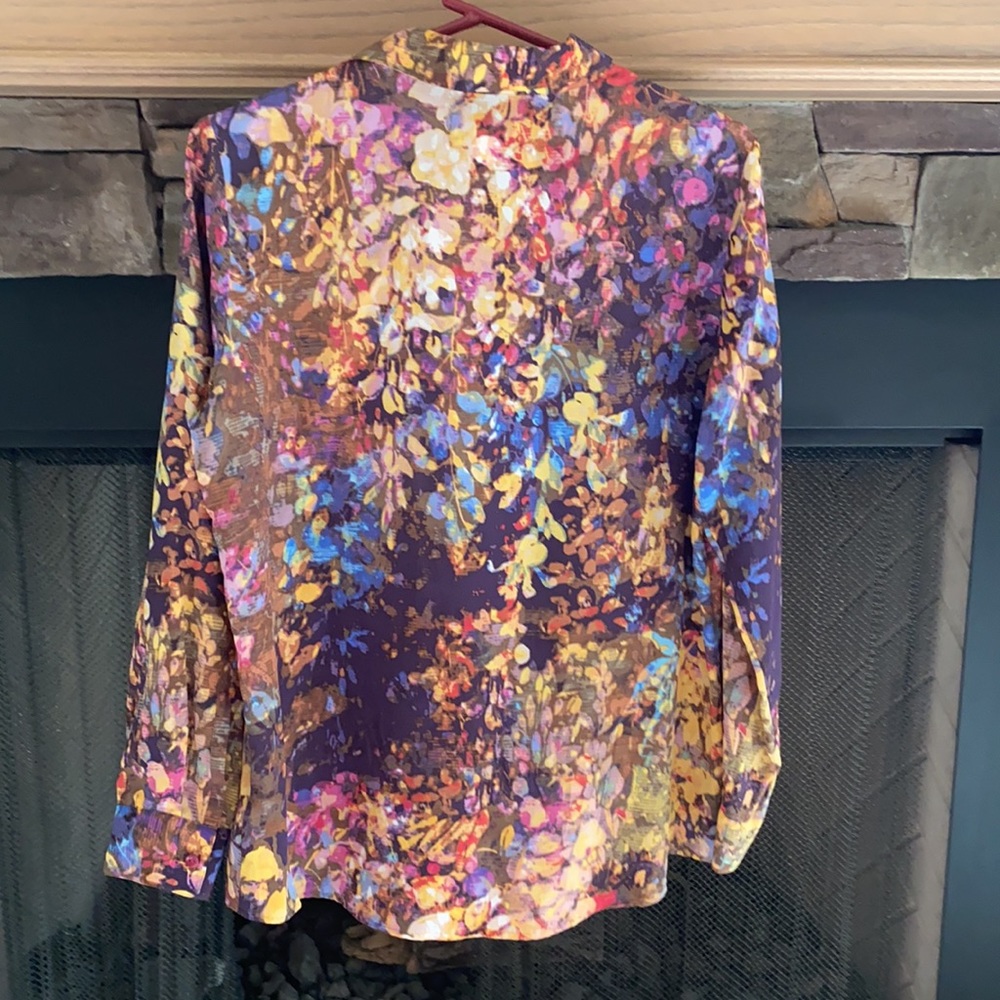 Silk Multi Colored 3 Buttoned Down Blouse - image 3